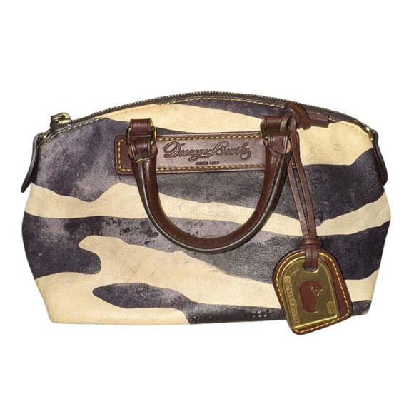 Designer Handbag Bundle – Gucci, Coach, Dooney, Makeup Junkie – 6 Pcs - Picture 14 of 16